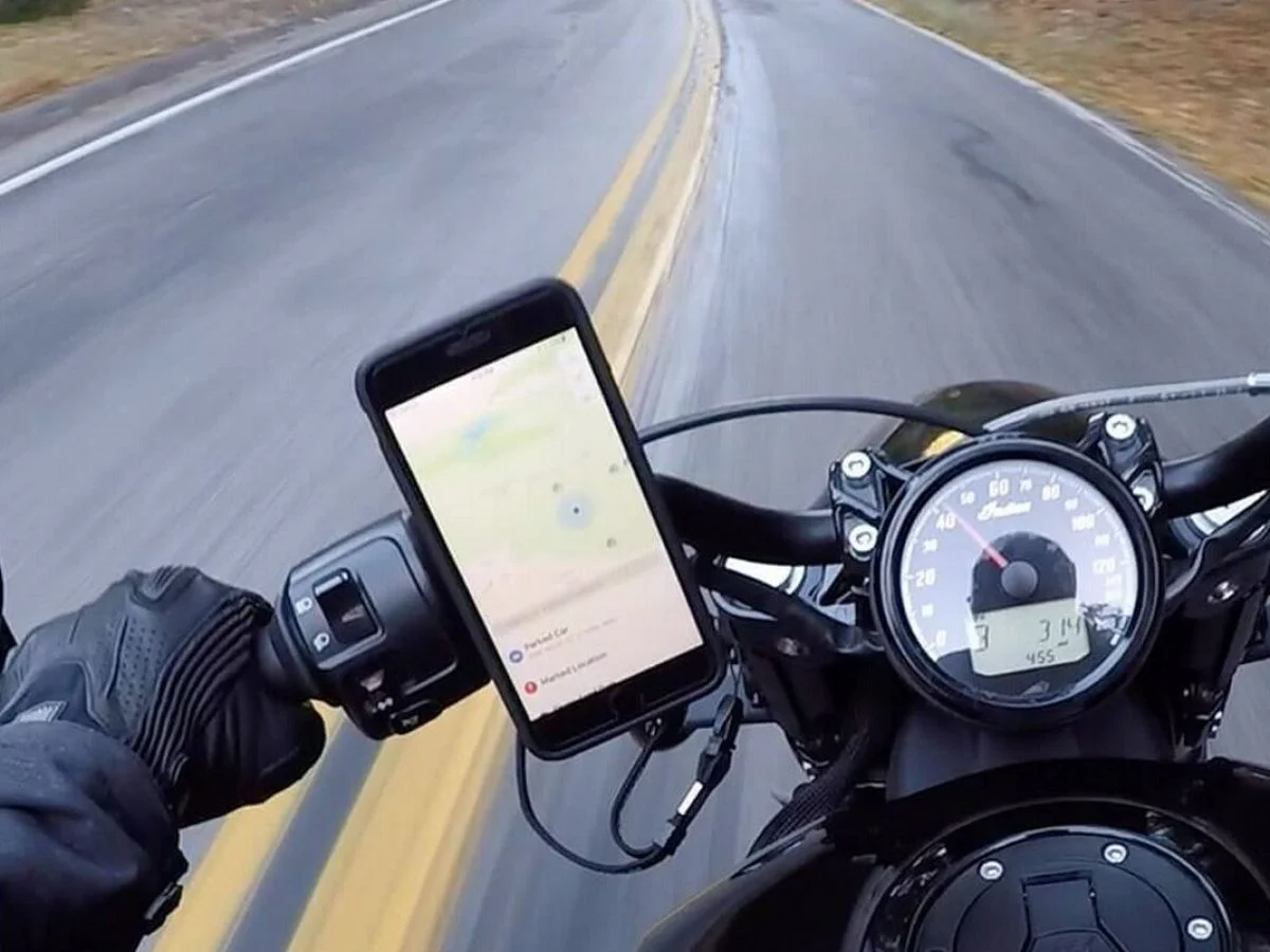 Best Mobile Holders and Chargers for Bikes